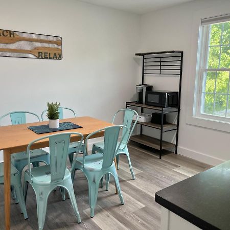 Kingfisher Lodging Dennis Bagian luar foto