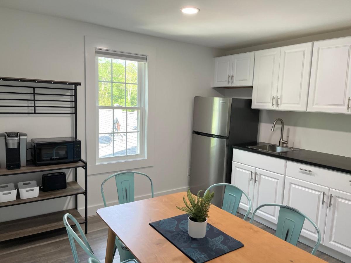 Kingfisher Lodging Dennis Bagian luar foto