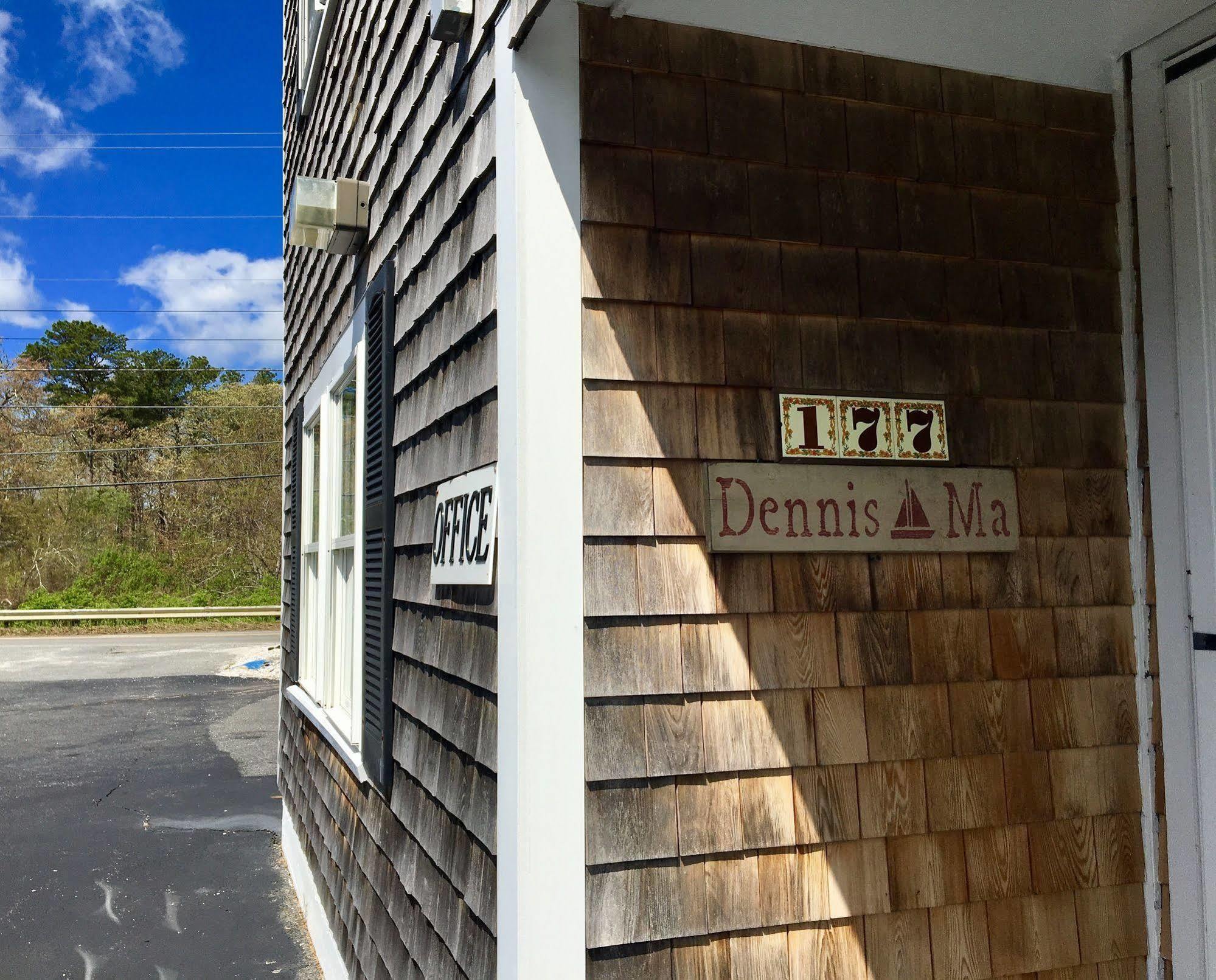 Kingfisher Lodging Dennis Bagian luar foto